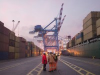Der Hamburger Hafen: Hier gehen Fachkräfte vor Anker